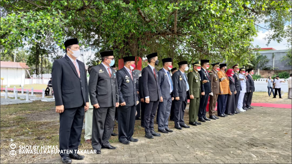 Perayaan HUT RI ke 76, Bawaslu Takalar Harapkan Indonesia Bebas dari Covid 19
