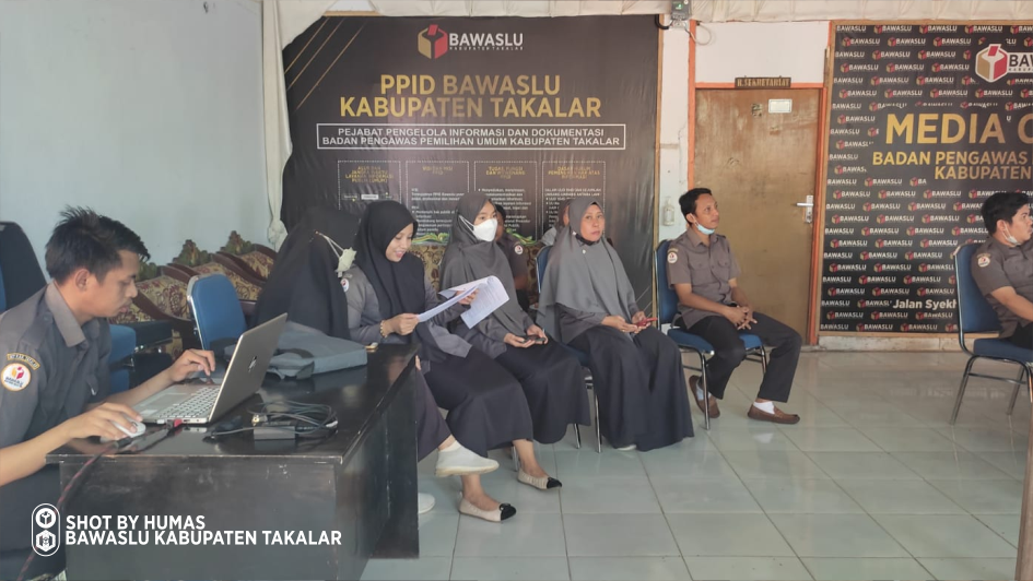 Bawaslu Takalar Bahas Finalisasi Laporan Akhir Hukum, Data dan Informasi Tahun 2021
