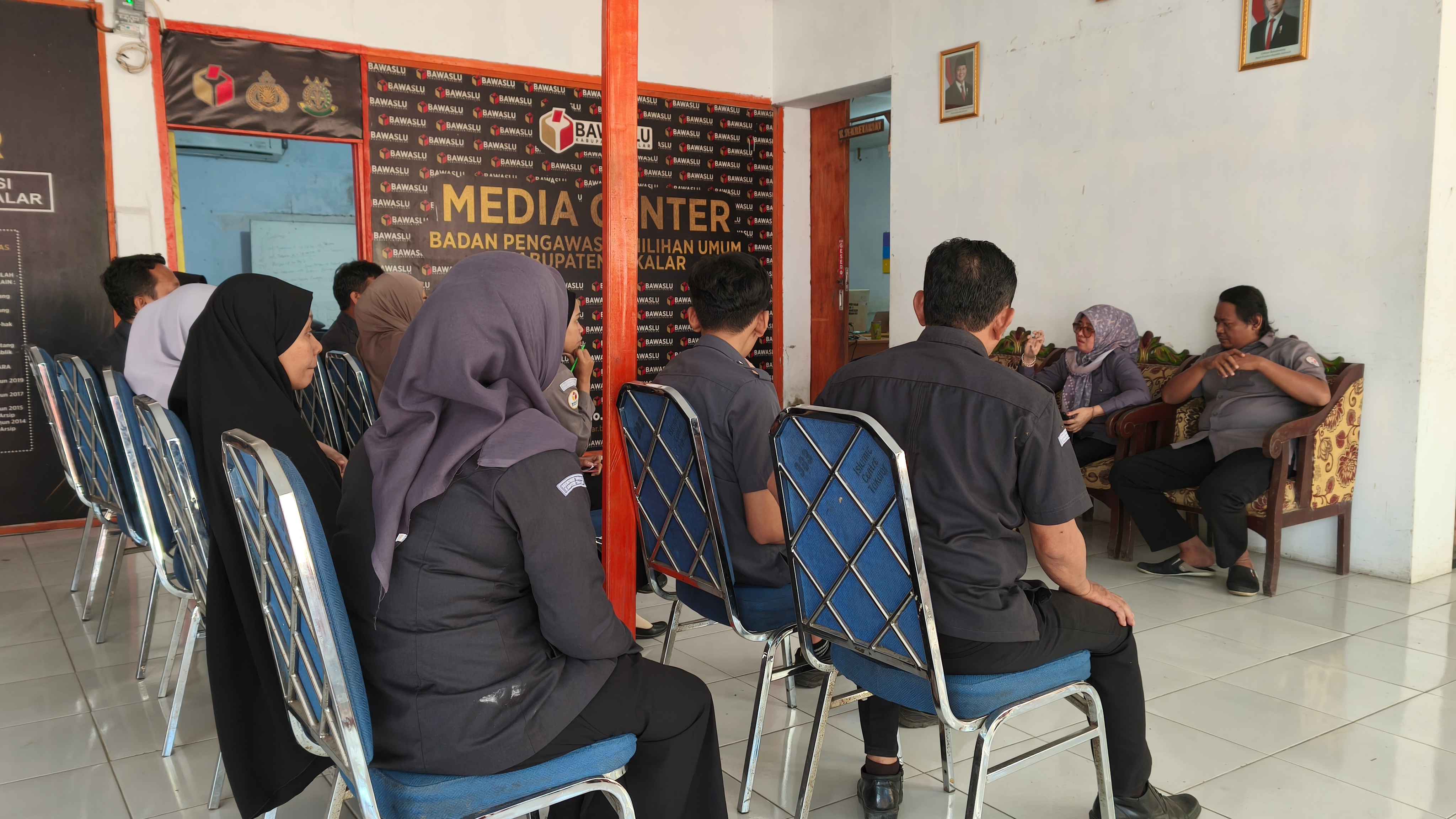 Ketua Bawaslu Takalar Rapat Persiapan Kegiatan Penguatan Kelembagaan Pengawas Pemilu Pasca Apel Pagi