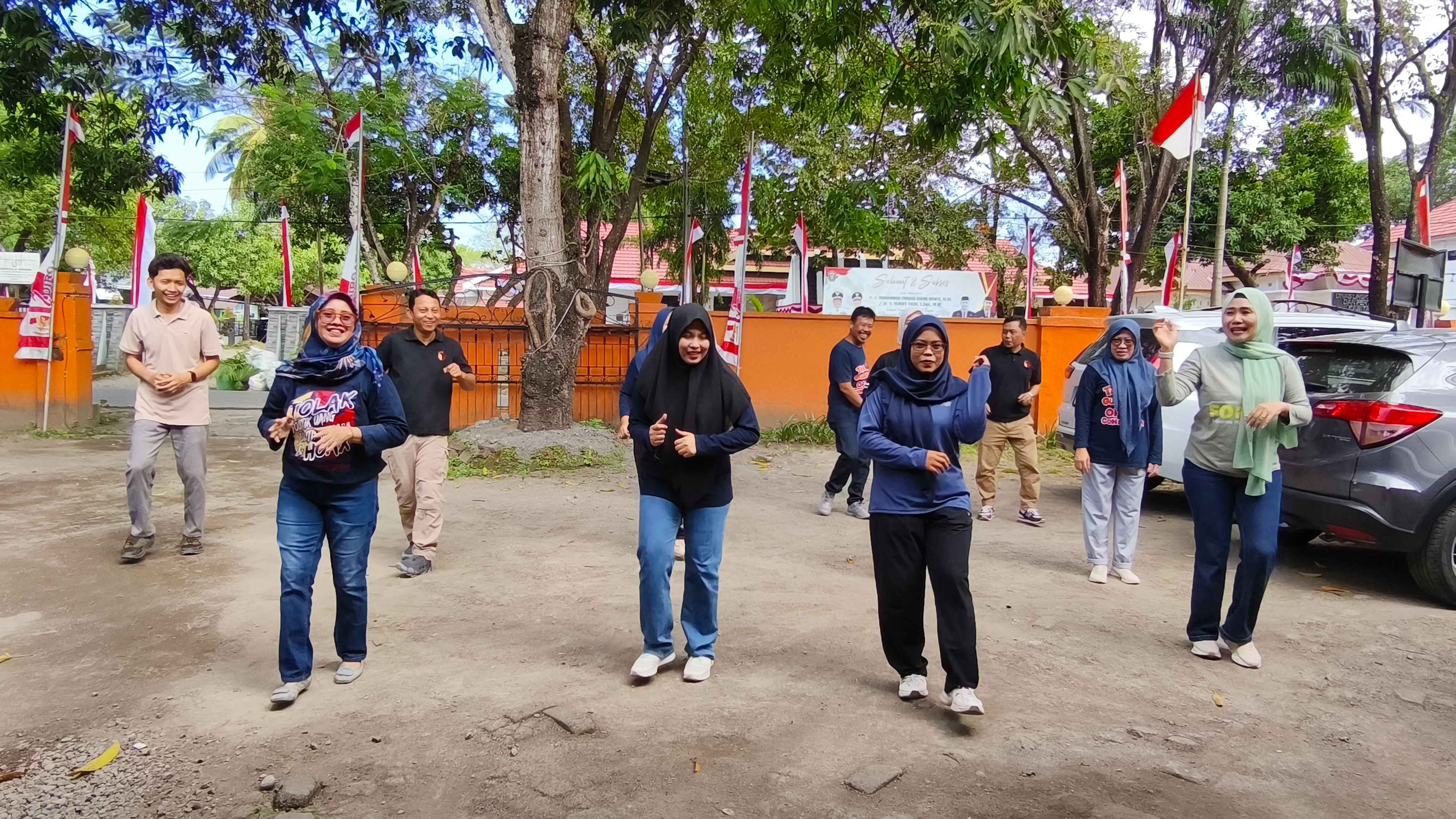 Senam Pagi dan Kerja Bakti Bawaslu Kabupaten Takalar