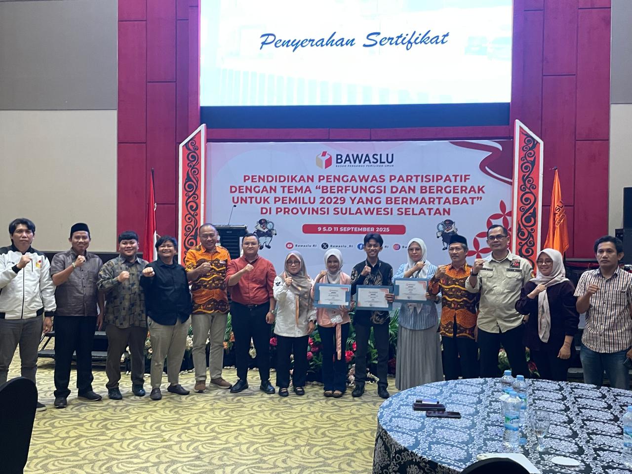 Penerimaan Penghargaan Peserta Terbaik P2P Bawaslu RI tahun 2025