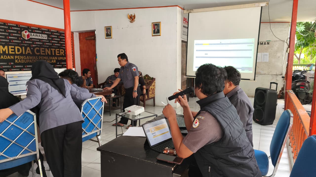 Senin Diskusi (Sindi) Bawaslu Takalar Bahas Pelaporan SPT Tahun pada Coretax