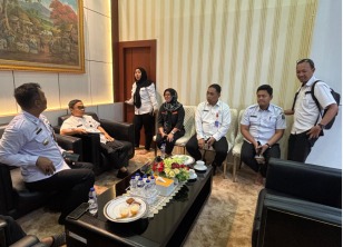 Ketua Bawaslu Takalar Bahas Isu Netralitas ASN pada Demokrasi Takalar