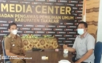 Bawaslu Takalar Ajak Camat Sanrobone Bentuk Desa Sadar Pengawasan