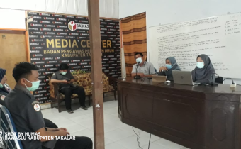 Belajar Intensif, Staf Bawaslu Takalar Diskusikan Materi Tahapan Pilkada