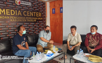 Bawaslu Takalar Perkenalkan Ruang Laktasi dan Ramah Anak serta Pojok Pengawasan kepada Bawaslu RI