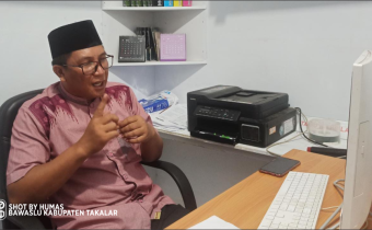 Ketua Bawaslu Takalar Edukasi Pemilih Pemula pada Kegiatan Sharing Around Democracy