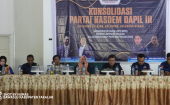 Bawaslu Takalar Tanamkan Nilai Demokrasi pada Kegiatan Konsolidasi Partai Nasdem Dapil III