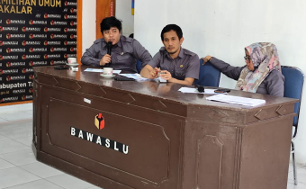 Rapat Internal Persiapan Pengawasan Pendaftaran Calon Bupati dan Wakil Bupati Takalar 2024