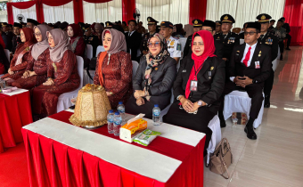 Upacara HUT Bhayangkara ke 79 tahun di Alun-Alun Baruga Panrannuangta , "POLRI untuk Masyarakat".