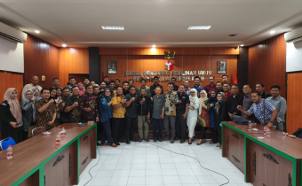 Penyampaian Predikat PPID Bawaslu Kabupaten/Kota se-Sulawesi Selatan