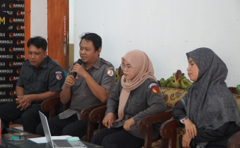 Sindi (Diskusi Senin) dengan tema Perencanaan dan pertanggungjawaban program