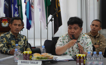 Pimpinan Bawaslu Takalar Menyampaikan Permasalahan PDPB Triwulan I Tahun 2026