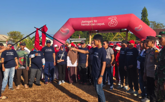 Ketua Bawaslu Takalar Ramaikan Gerak Jalan Santai Diaspora To Moncongkomba